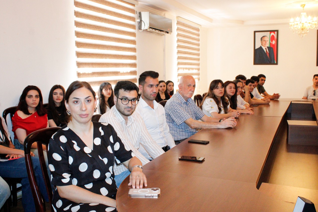 "Media savadlılığı" mövzusunda seminar keçirildi - FOTOLAR